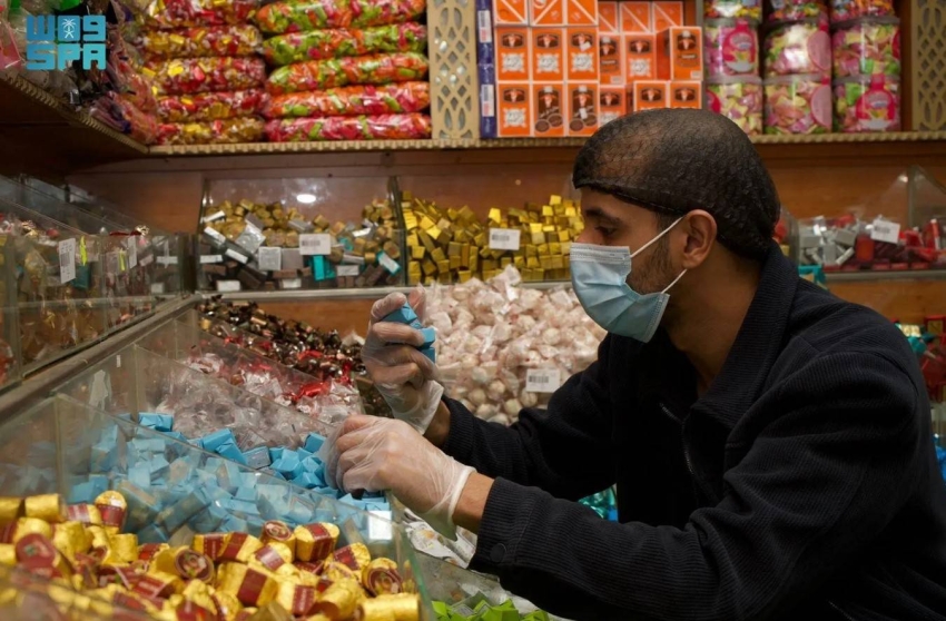 أمانة الباحة تكثّف رقابتها بأكثر من 8 آلاف زيارة ميدانية على الأسواق استعدادًا للعيد