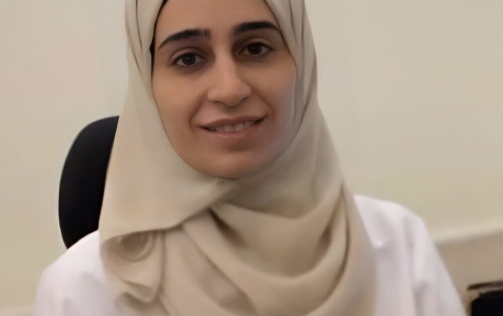 اختصاصي امراض فم لـ “اليوم”: التدخين يفاقم التهاب اللثة ويهدد بفقدان الأسنان