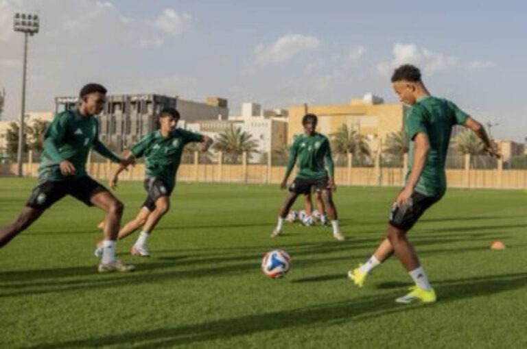 الأخضر-تحت21-يفتتح-تدريباته-في-معسكر-الرياض