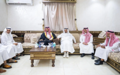 مُحافظ الطائف يقدّم التعازي لأسرة شيخ شمل الشيابين