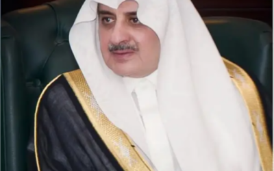 أمير تبوك يواسي أبناء البلوي بوفاة والدهم