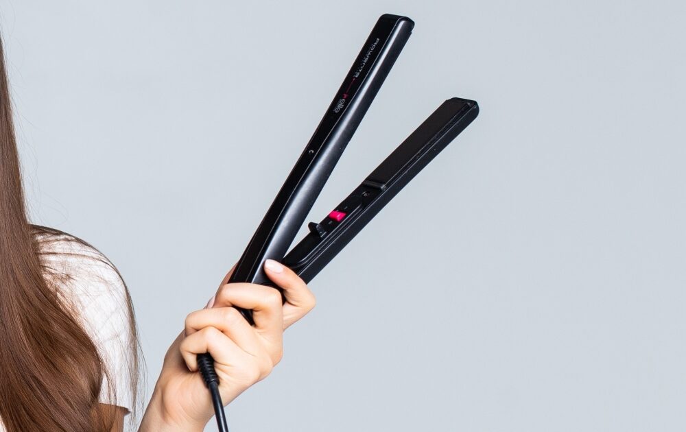 إرشادات التعامل الصحيح مع الحروق السطحية من أجهزة الشعر الحرارية