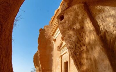 بالصور.. 141 مدفنًا صخريًا تروي تاريخ الحضارة النبطية في العُلا