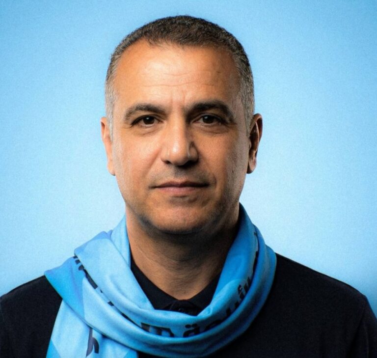 الأخدود-يقيل-المدرب-سوموديكا-ويعين-المدرب-الجبال