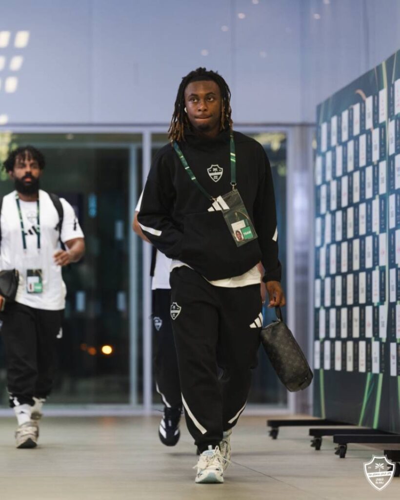 أتانجانا يكشف كواليس انتقاله للأهلي