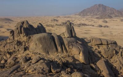 جبل أبو صادع في الليث.. سجل مفتوح يروي قصة الإنسان والمكان