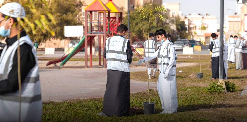 200 طالب متطوع يشاركون في مبادرة جمال الأحساء الحضري