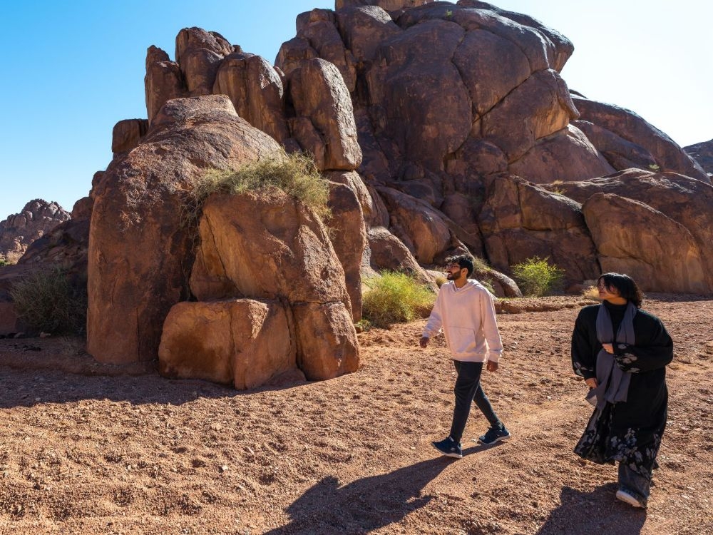 جبال أجا.. وجهة مفضّلة لمحبي المغامرة والتأمل في البيئات الجبلية