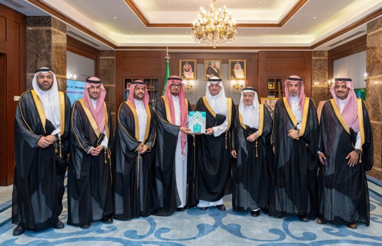 محافظ-الأحساء-يتابع-مختلف-مراحل-مبادرة-صيانة-المساجد-بالمحافظة