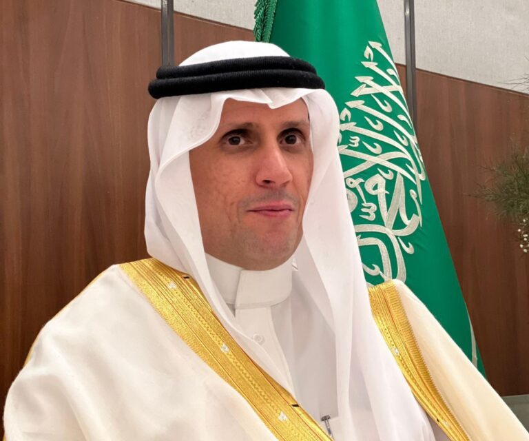 أحمد الشرهان للعود 80 عامًا من الريادة في عالم العود والعطور والزعفران بالرياض