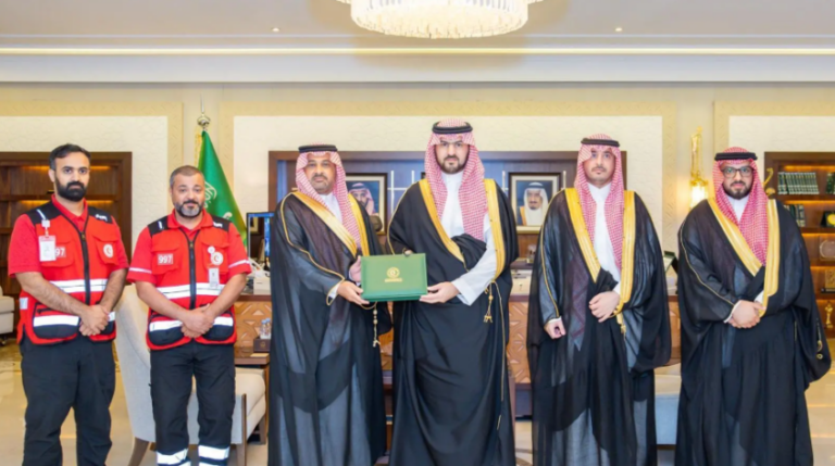 نائب-أمير-الشرقية-يستقبل-مدير-الهلال-الأحمر-بالمنطقة-ويثمّن-جهود-تعزيز-الاستجابة-للحالات-الطارئة