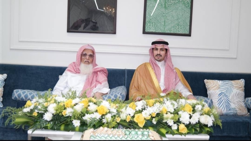 محافظ بدر يزور الشيخ الشريف حميد بن حمود آل نامي