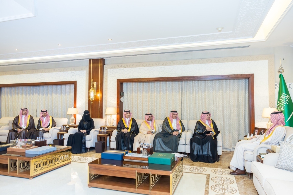 نائب أمير الشرقية يطلع على تقرير جمعية أمناء للتنمية الحضرية 2025