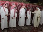 آل عبيد يستقبلون المعزين في وفاة مدير جامعة «المؤسس» الأسبق