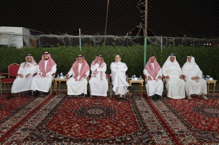 ال-غزاوي-يستقبلون-المواسين-في-وفاة-فقيدتهم