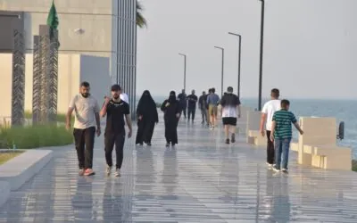 “سعود الطبية “: المشي يعزز الصحة وجودة الحياة.. ومناسب لكل الأعمار