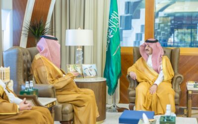 أمير الشرقية يستعرض أداء جسر الملك فهد ويشدد على تعزيز الانسيابية والتكامل