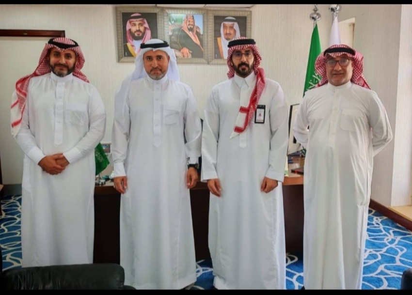 مدير مكتب وزارة الرياضة بالقطيف يناقش أوضاع نادي الخويلدية إداريًا ورياضيًا