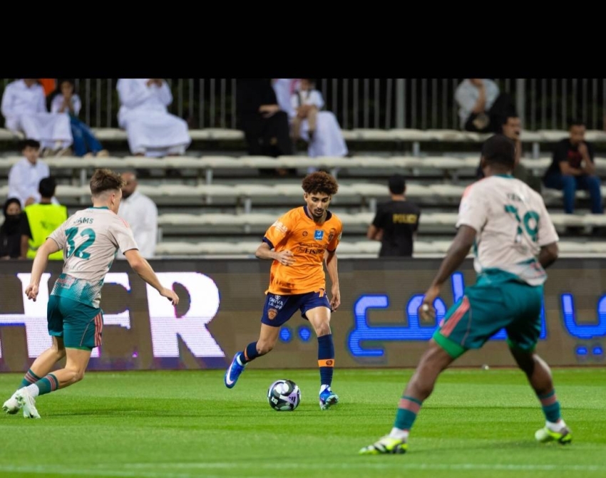 الأهلي والفيحاء يتقاسمان نقاط المباراة بالتعادل