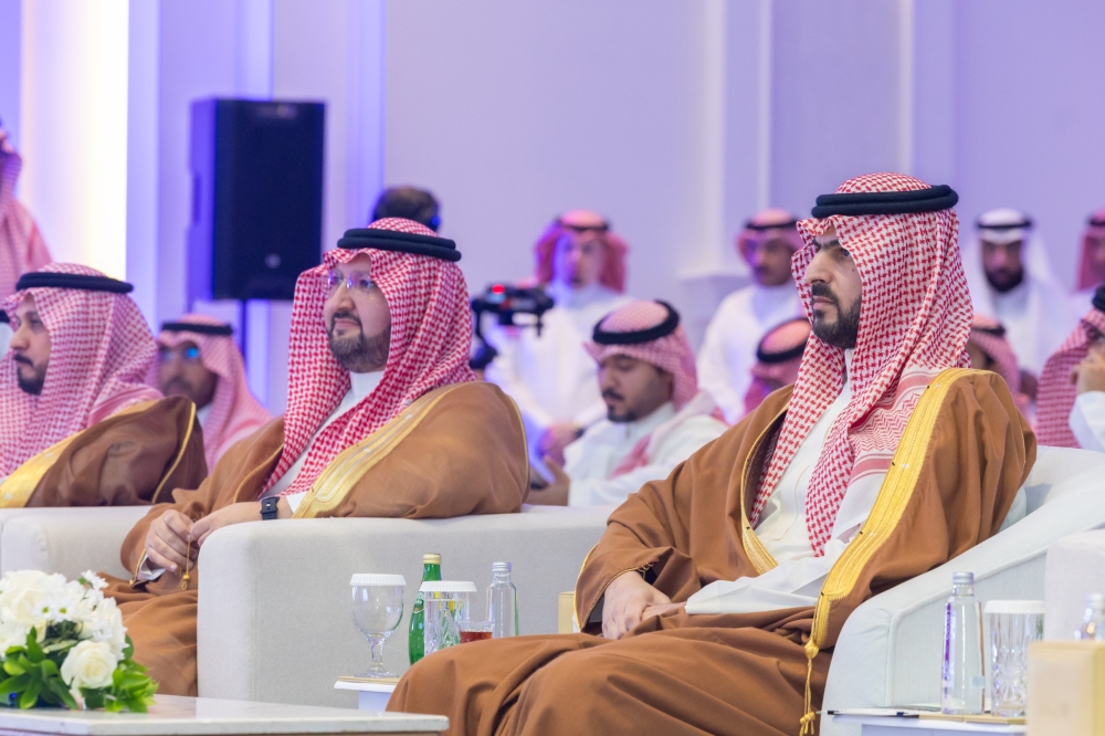 نائب أمير الشرقية يرعى حفل تخريج 5,100 طالب في الجامعة العربية المفتوحة