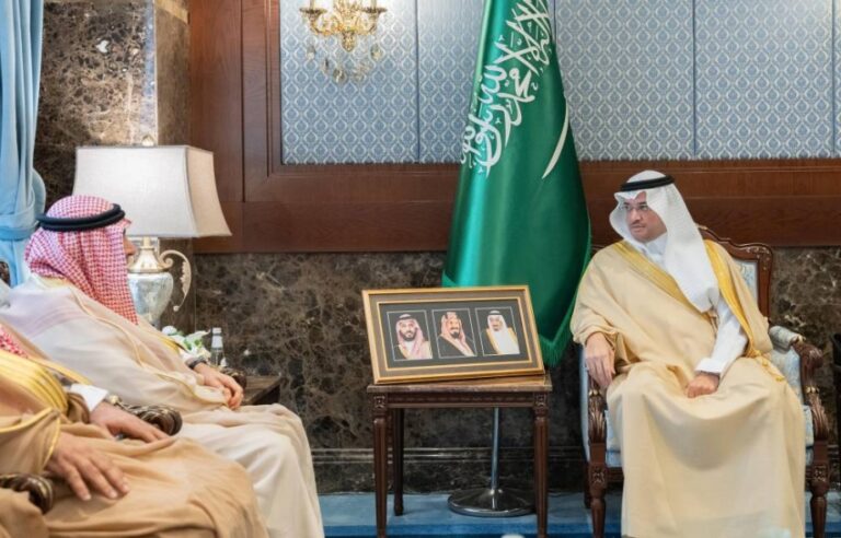 محافظ-الأحساء-يستقبل-رئيس-وأعضاء-جامعة-الأمير-محمد-بن-فهد