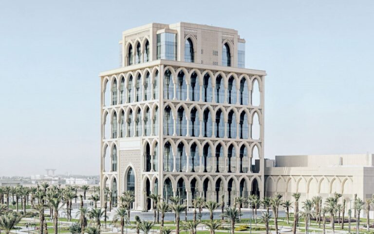 تعليق-الدراسة-الحضورية-بجامعة-الملك-سعود-للعلوم-الصحية-في-الأحساء