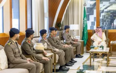  أمير الشرقية يستقبل مدير الدفاع المدني ويطّلع على جهود تعزيز السلامة بالمنطقة