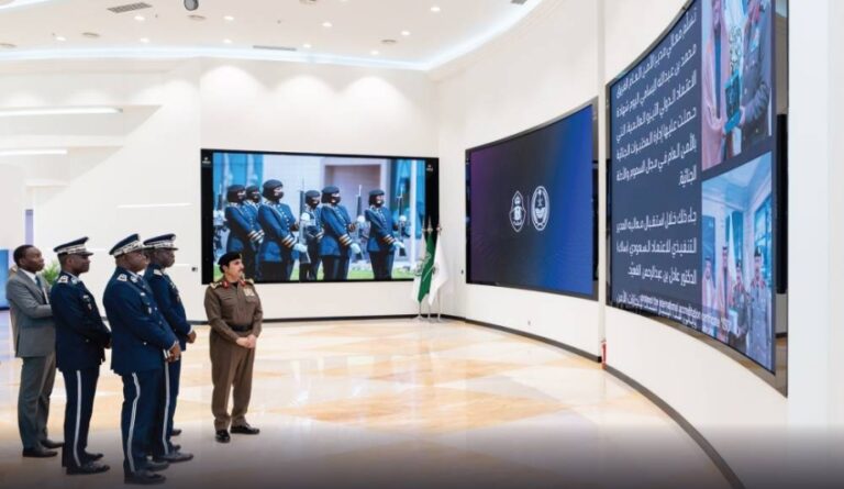 مدير-الأمن-يستعرض-مع-نظيره-السنغالي-مجالات-التعاون