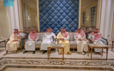 أمير حائل ونائبه يعزيان أسرة الرخيص