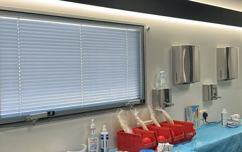 عربة متنقلة بمستشفى الملك فهد بجدة لدعم مخزون الدم في موسم الحج