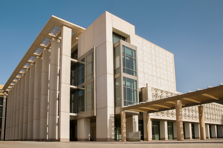 33-جلسة-و17-ورشة.-تفاصيل-مؤتمر-التمريض-والقبالة-بجامعة-الأميرة-نورة