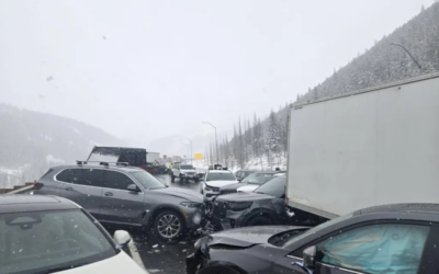 تصادم جماعي لنحو 70 مركبة على طريق سريع بولاية كولورادو