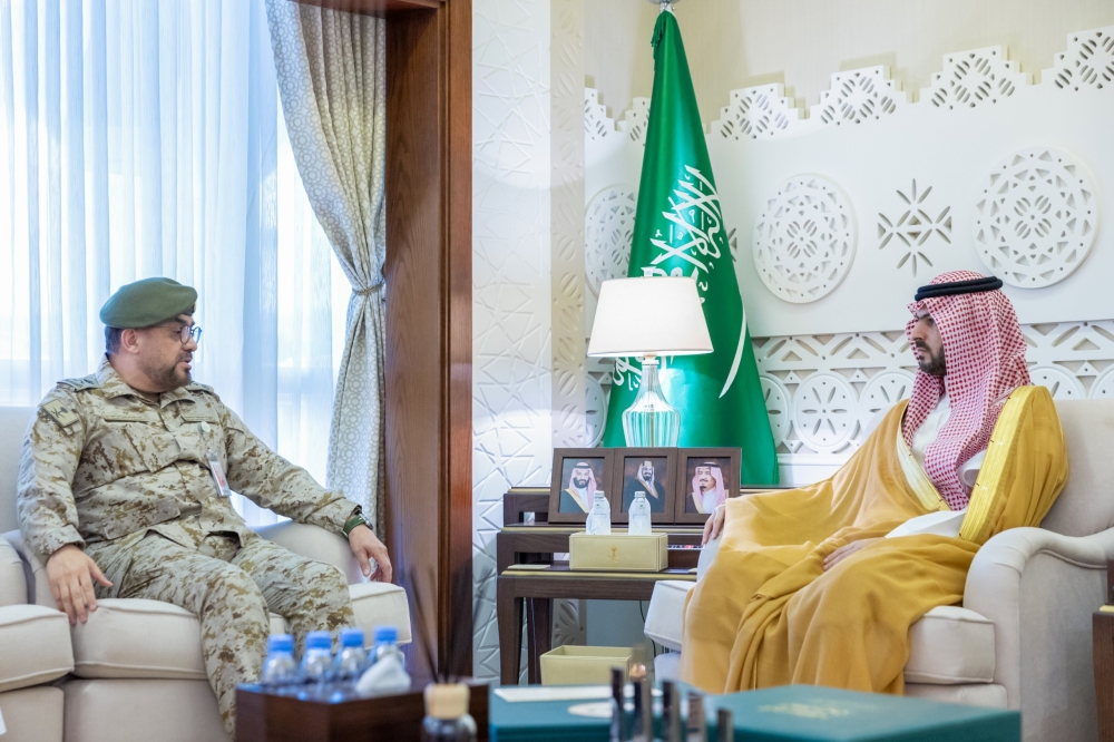 نائب أمير الشرقية يطّلع على أبرز جهود وإنجازات المجمع الطبي العسكري بالظهران