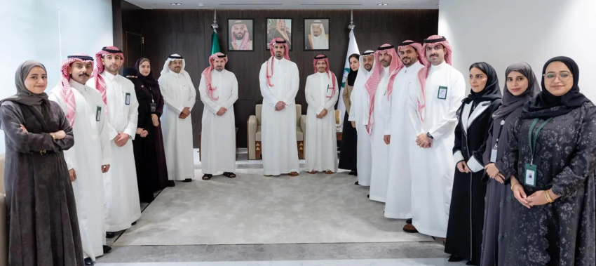 أمين منطقة الرياض يكرّم الفريق المنظم لمجلس التخطيط العالمي للمدن بنسخته الـ 61