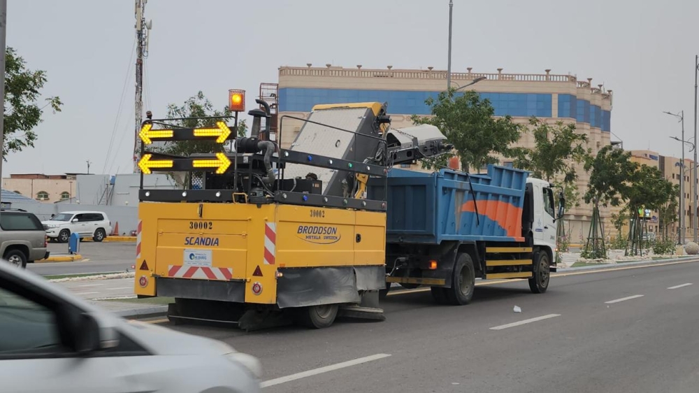 بقيق.. إزالة 150 ألف م³ من مخلفات البناء والهدم