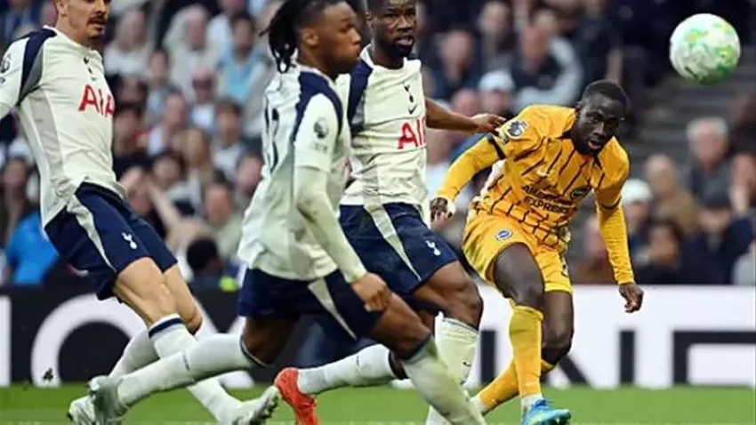 الممتاز الإنجليزي: توتنهام يتعادل مع برايتون بنتيجة (2 – 2)