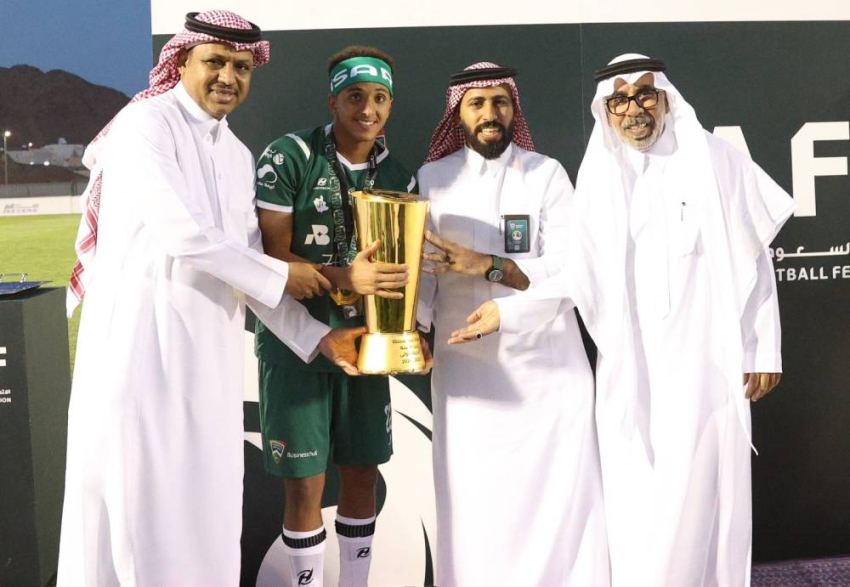الدرجة الأولى.. الأنصار يتوج بكأس بطولة أندية المملكة تحت 21 عامًا