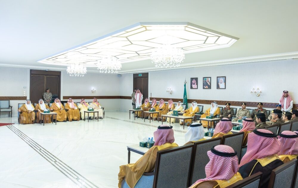  أمير الشرقية يرعى حفل تكريم منظّمي وداعمي سباق الشرقية الدولي 27