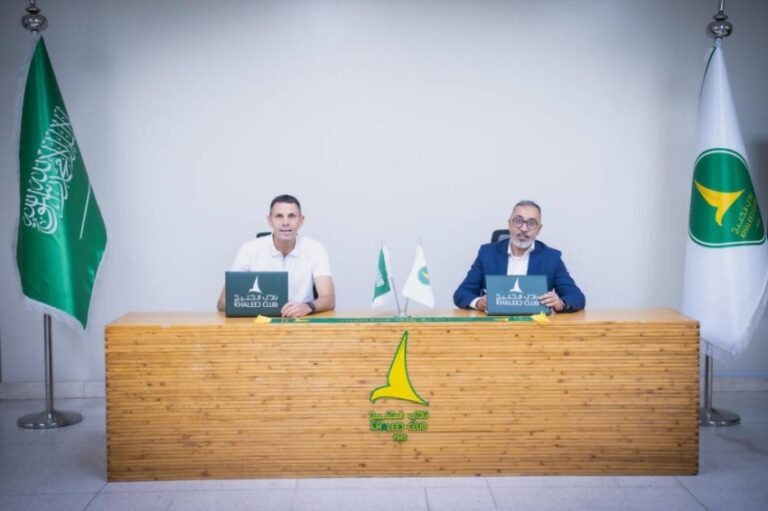 الخليج-يتعاقد-مع-الأوروغوياني-غوس-بويت