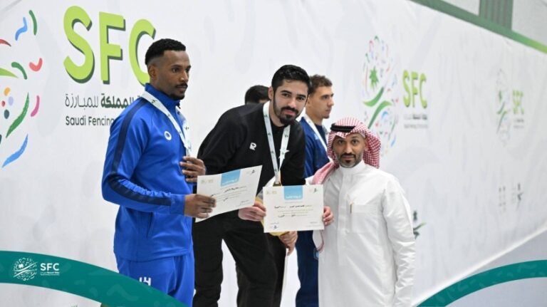 العلا-يسيطر-على-سلاح-الأبيه…-في-ختام-“الماسيّة”-للمبارزة