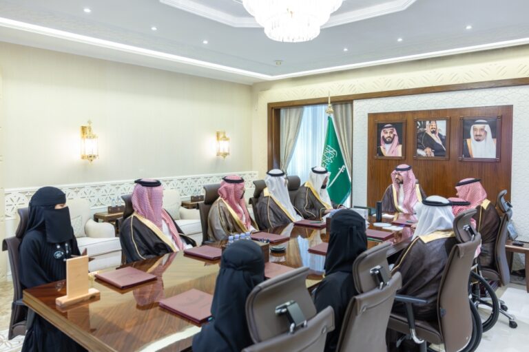 نائب-أمير-الشرقية-يستقبل-رئيس-وأعضاء-جمعية-سند-ويطّلع-على-مبادرة-“خدمتكم-فخر-واعتزاز”