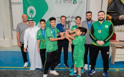 صعود ناشئي طاولة الطرف إلى الدرجة الأولى