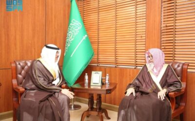 المفتي العام يبحث موضوعات الأوقاف مع الخراشي