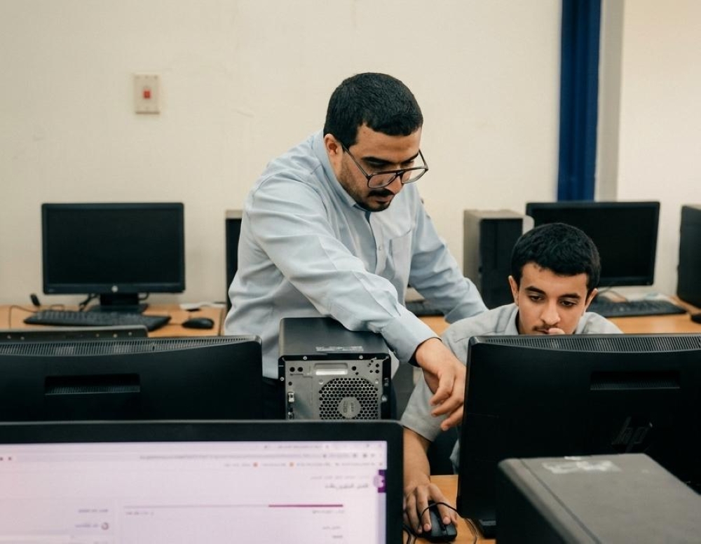 لتجهيزهم لسوق العمل.. «تقنية القطيف» تدرب طلابها على الذكاء الاصطناعي