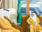 أمير المنطقة الشرقية يستقبل وزير البلديات والإسكان