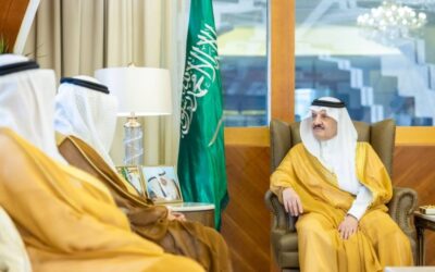 أمير المنطقة الشرقية يستقبل وزير البلديات والإسكان