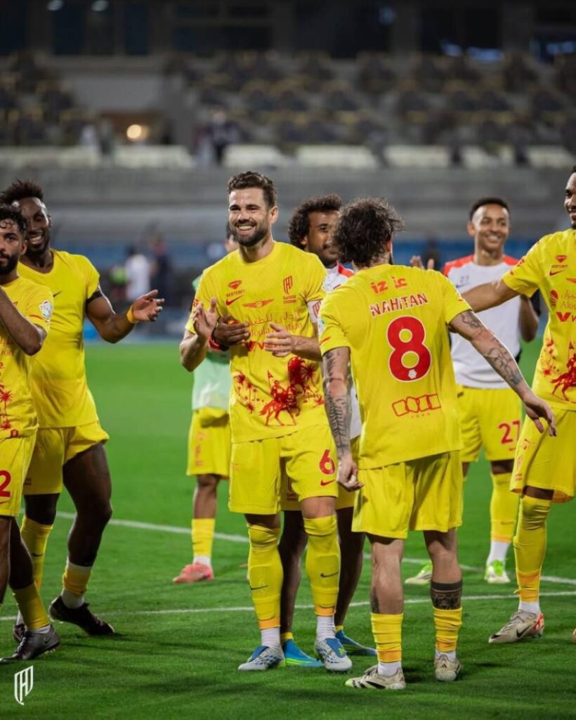 القادسية يكتسح الرياض برباعية نظيفة.. وجوليان يعزز صدارته لهدافي الدوري