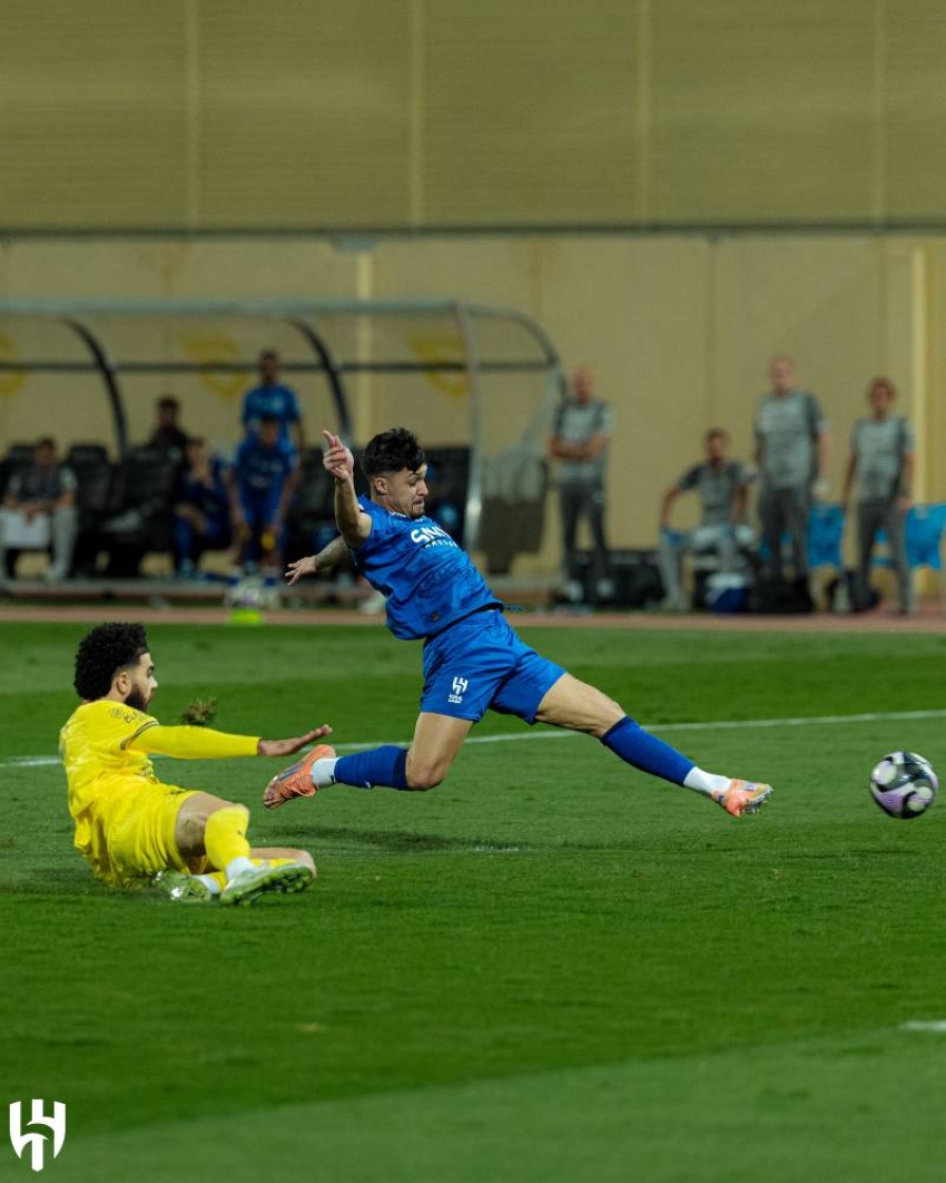 الهلال-يضغط-على-النصر-بثلاثية-الحزم