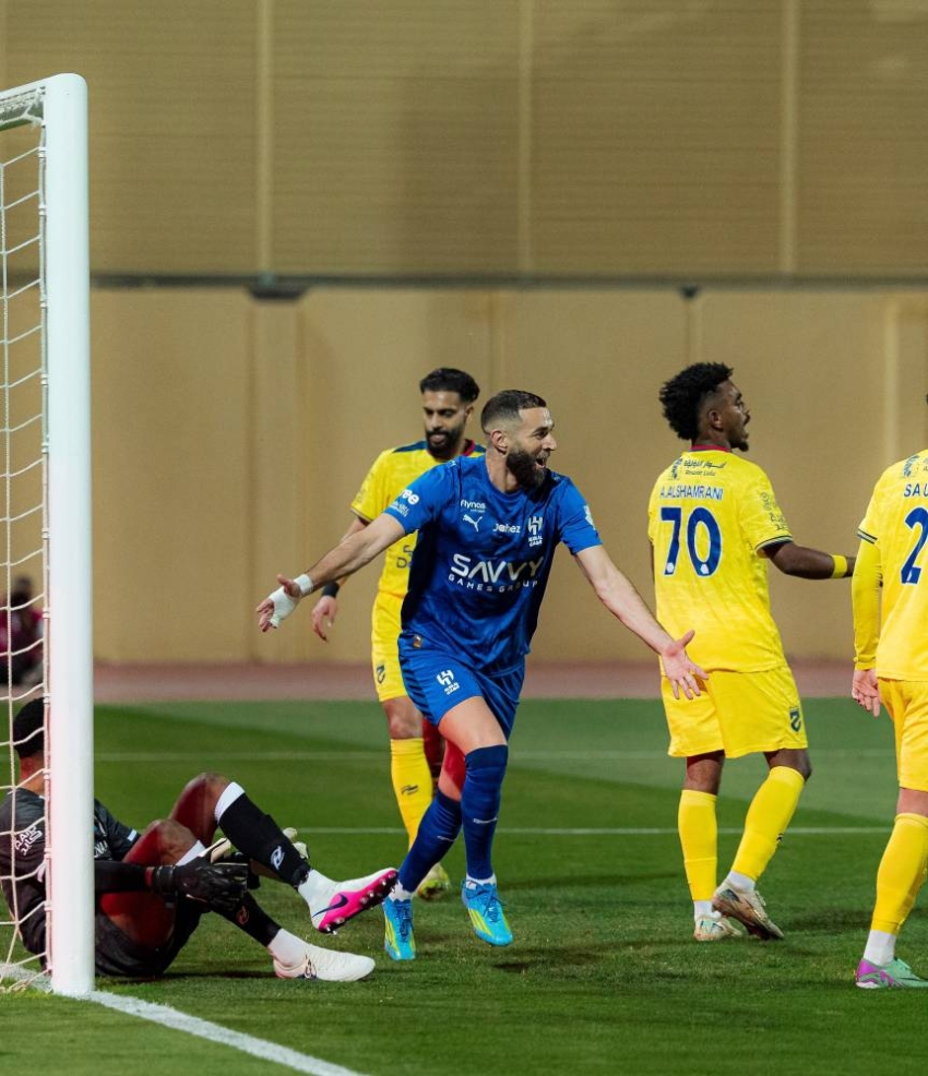 دوري روشن: الهلال يفوز على الحزم بثلاثية نظيفة