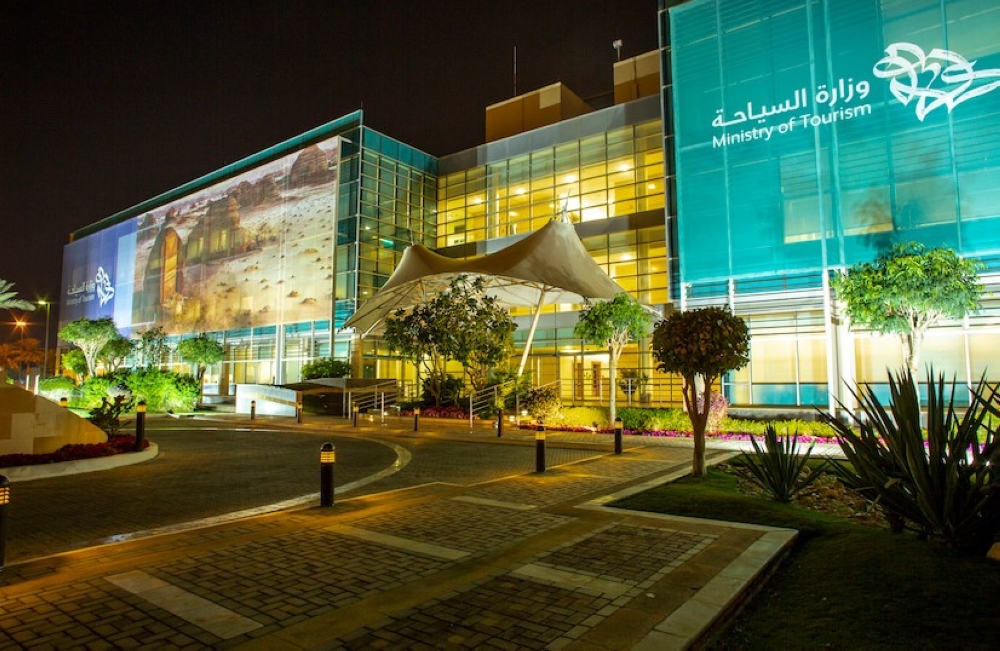 المملكة تتصدر السياحة في الشرق الأوسط.. 178 مليار دولار في 2025 – عاجل